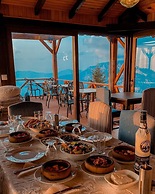 Yediburunlar Lighthouse Boutique Hotel & Restaurant