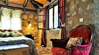 Yediburunlar Lighthouse Boutique Hotel & Restaurant