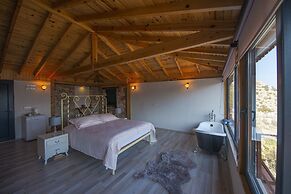 Yediburunlar Lighthouse Boutique Hotel & Restaurant