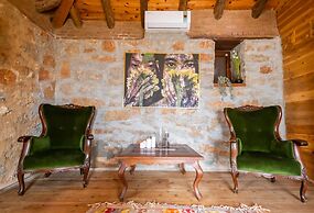 Yediburunlar Lighthouse Boutique Hotel & Restaurant