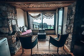 Yediburunlar Lighthouse Boutique Hotel & Restaurant