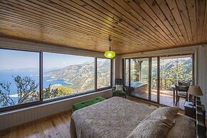 Yediburunlar Lighthouse Boutique Hotel & Restaurant
