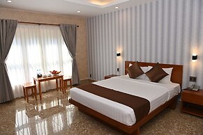 Tran Chau Beach & Resort