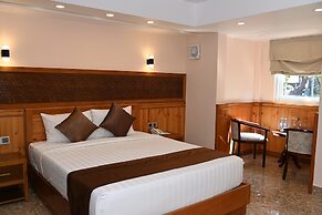 Tran Chau Beach & Resort