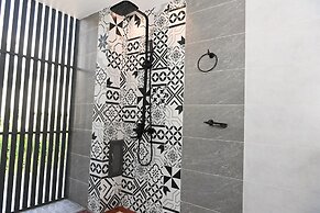 Tran Chau Beach & Resort