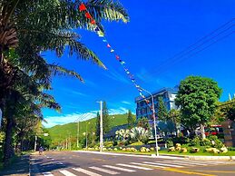 Tran Chau Beach & Resort