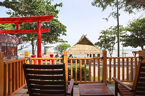 Tran Chau Beach & Resort