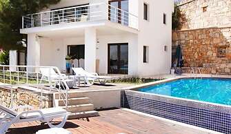 Villa Sandra Torba - 5 Bedrooms