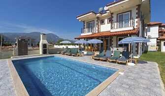 Mutlu Yasam Villalari 6 Bedrooms