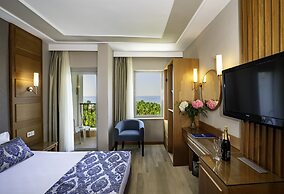 Royal Atlantis Beach