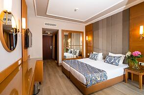 Royal Atlantis Beach