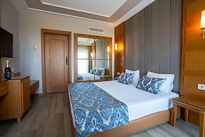 Royal Atlantis Beach