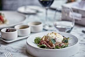 Antigon Urban Chic Hotel