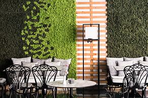 Antigon Urban Chic Hotel