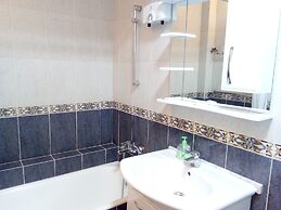 Flats4U Apartments Smolenskaya