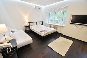 Flats4U Apartments Smolenskaya