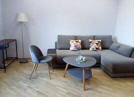 Flats4U Apartments Smolenskaya