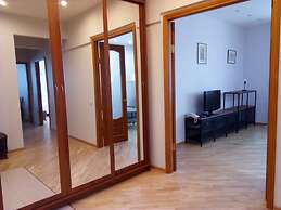 Flats4U Apartments Smolenskaya