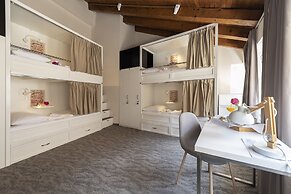 Downtown Boutique Hostel