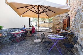 Borgo tra gli Olivi
