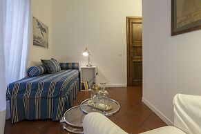 Gianicolo's Hill Suite Apartment