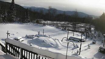 Moose Lodge and Cabins by Bretton Woods Vacations