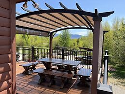 Moose Lodge and Cabins by Bretton Woods Vacations