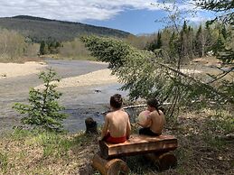 Moose Lodge and Cabins by Bretton Woods Vacations