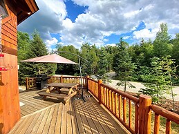 Moose Lodge and Cabins by Bretton Woods Vacations