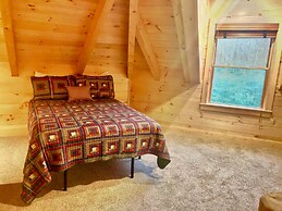 Moose Lodge and Cabins by Bretton Woods Vacations