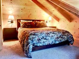Moose Lodge and Cabins by Bretton Woods Vacations