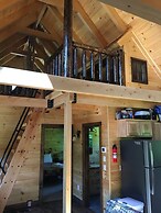 Moose Lodge and Cabins by Bretton Woods Vacations