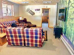 Moose Lodge and Cabins by Bretton Woods Vacations
