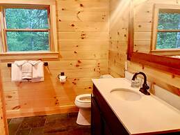 Moose Lodge and Cabins by Bretton Woods Vacations