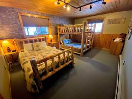 Moose Lodge and Cabins by Bretton Woods Vacations