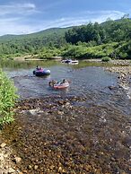 Moose Lodge and Cabins by Bretton Woods Vacations