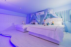 Alice Wonderland B&B