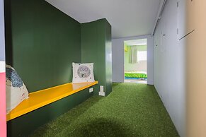 Alice Wonderland B&B