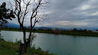 Alice Wonderland B&B