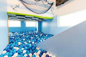 Alice Wonderland B&B