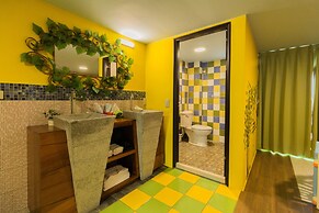 Alice Wonderland B&B