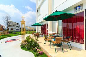 Alice Wonderland B&B