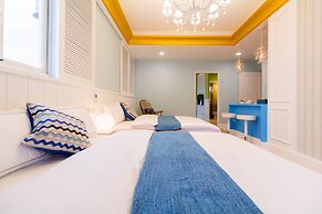 Alice Wonderland B&B