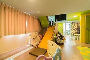 Alice Wonderland B&B