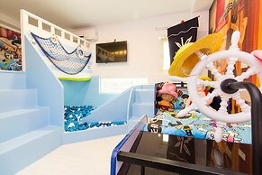 Alice Wonderland B&B