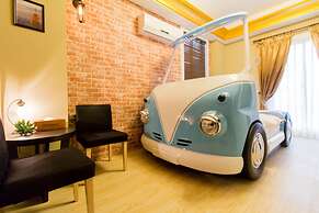 Alice Wonderland B&B