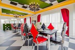 Alice Wonderland B&B