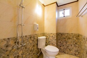 Alice Wonderland B&B