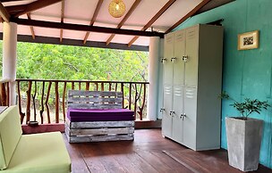 Funky Leopard Safari Lodge Bordering Yala National Park - Hostel