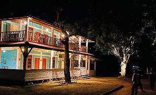 Funky Leopard Safari Lodge Bordering Yala National Park - Hostel